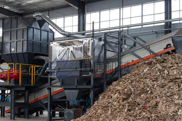 山東青島大件垃圾處置現場